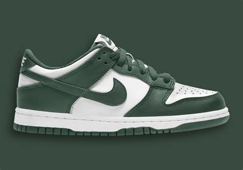 dunks grün weiß|Green Nike Dunk Shoes